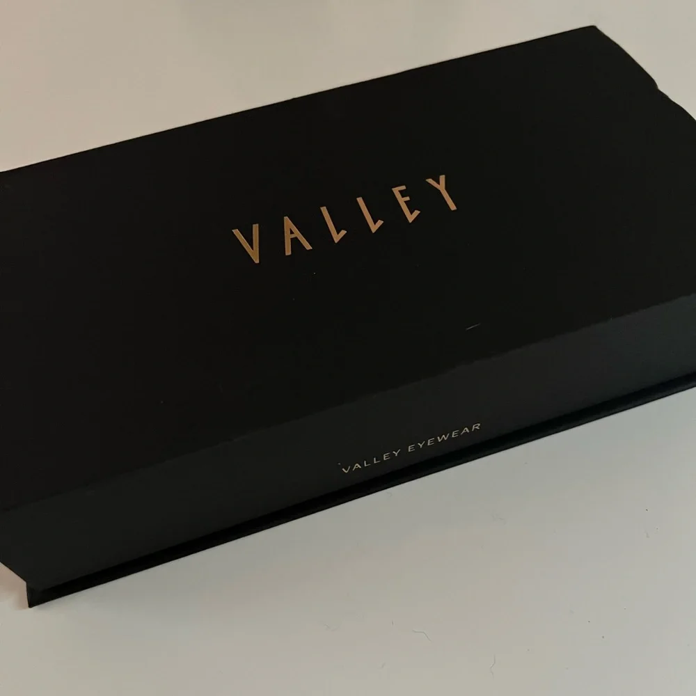 NWT Valley Eyewear Red to Clear Gradient Goth Sunglasses with Amber Lenses 💀🖤
